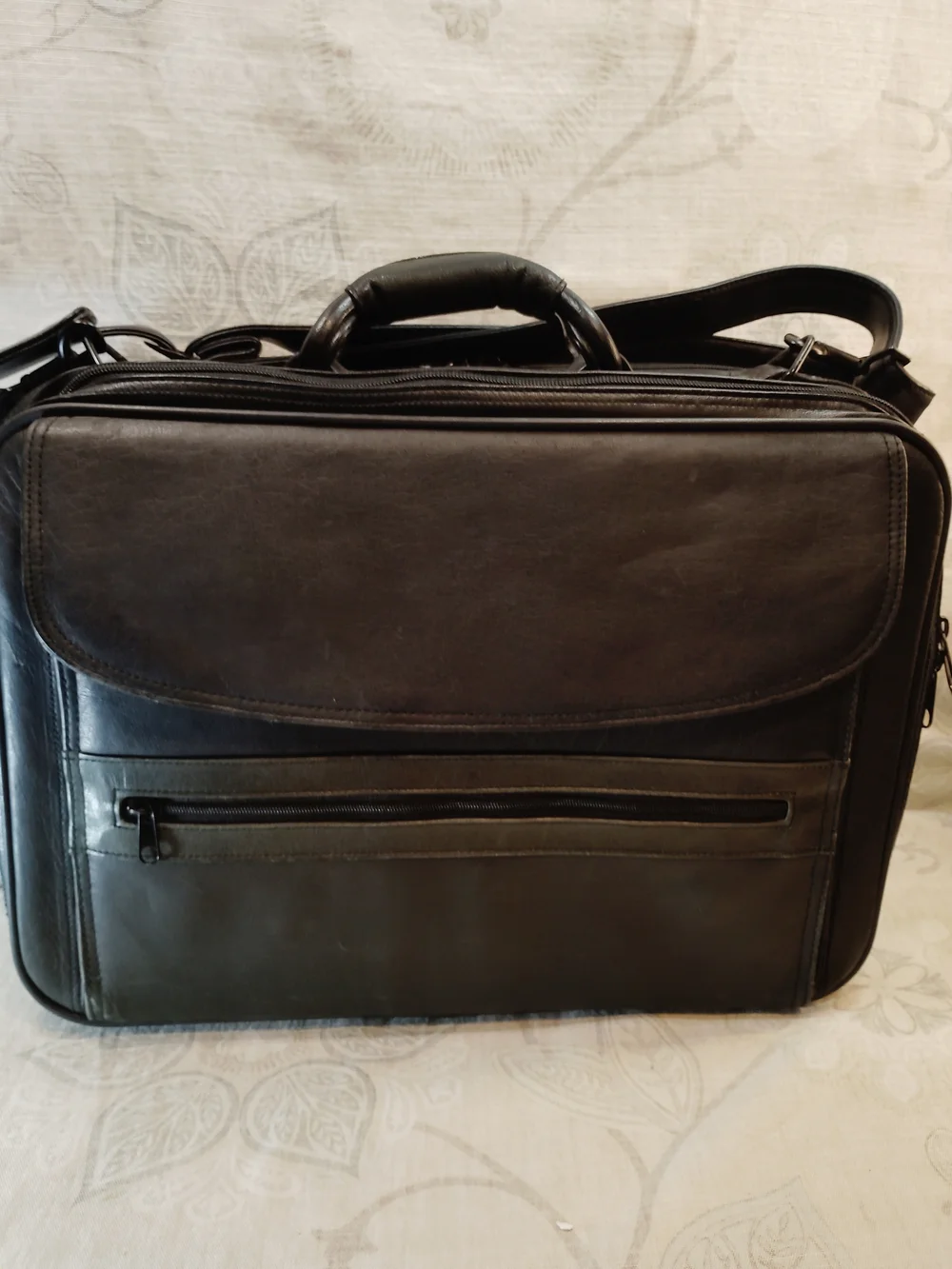 Rafael Black Leather Briefcase, Laptop Messenger/Travel Bag